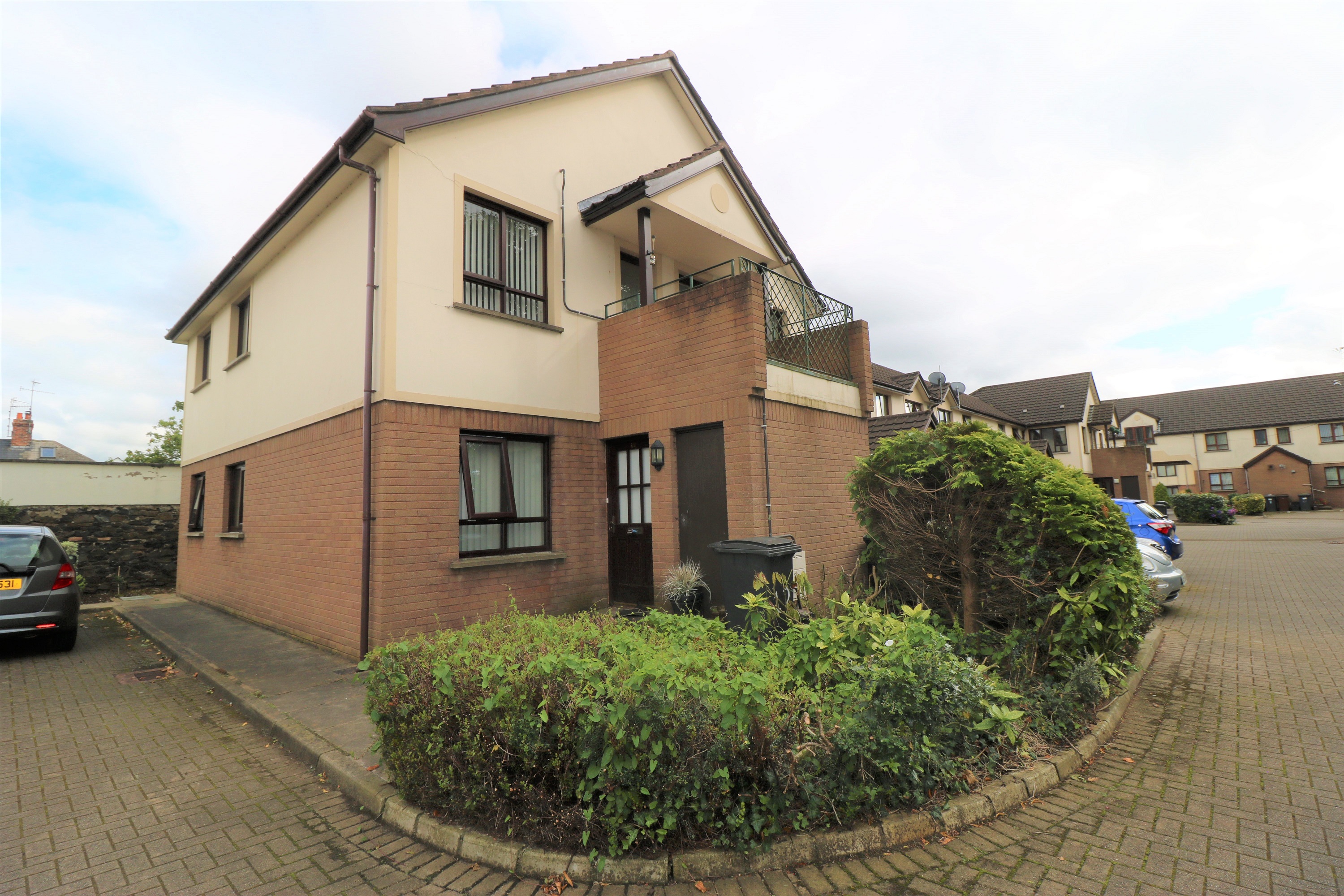 Properties Archive Rainey & Gregg